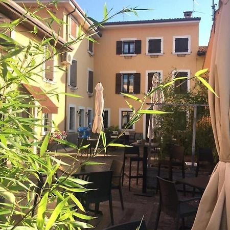 Hotel e Locanda La Bastia Valeggio sul Mincio Esterno foto
