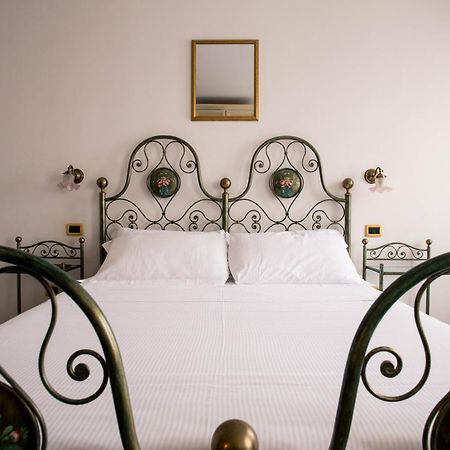 Hotel e Locanda La Bastia Valeggio sul Mincio Esterno foto